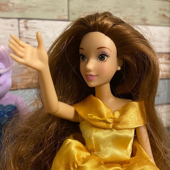 Real Housewives Of Disney - Picture 6 of 8